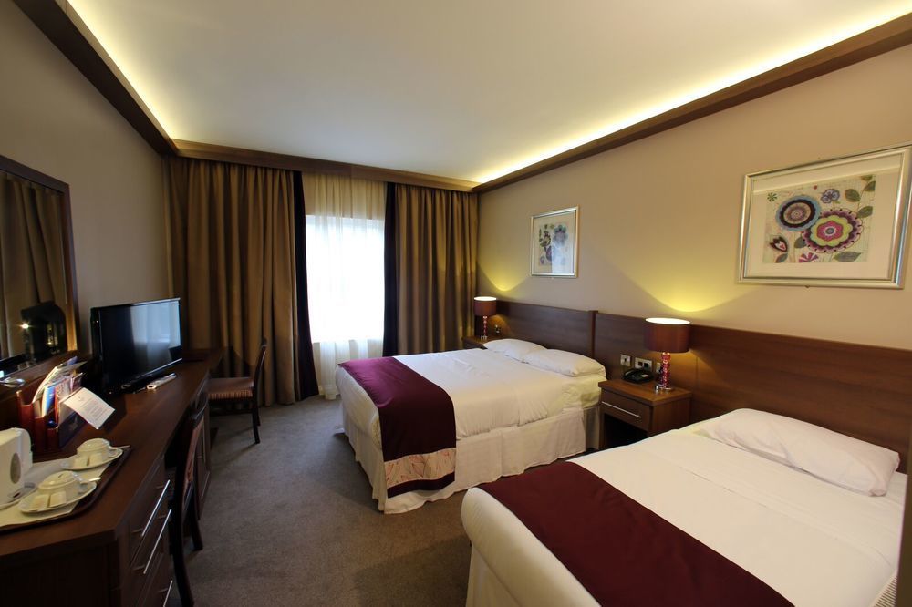 Woodford Dolmen Hotel 칼로 외부 사진