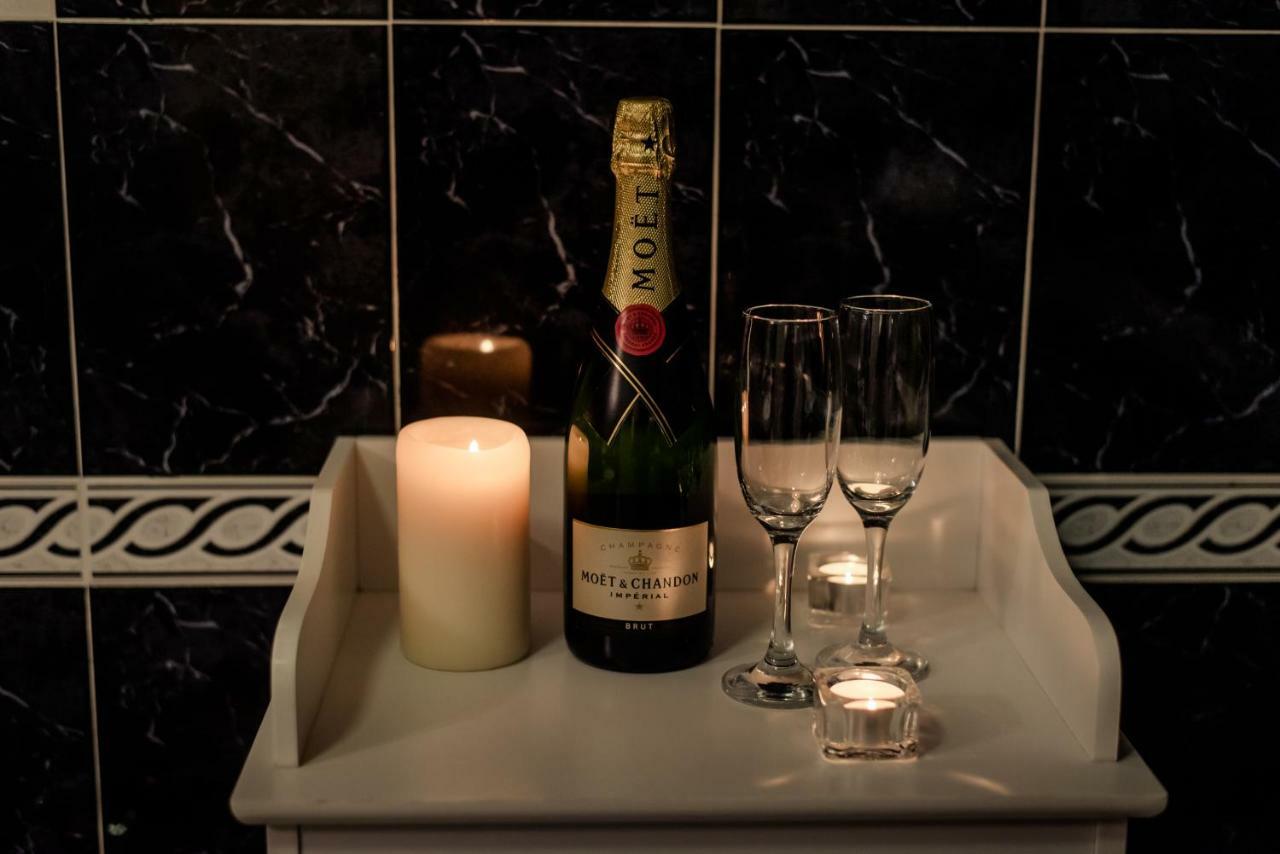 Woodford Dolmen Hotel 칼로 외부 사진